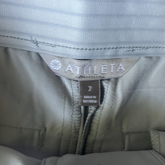 EUC ATHLETA TRIBECA CROP PANT, TERN GREY, size 2 - Picture 6 of 9
